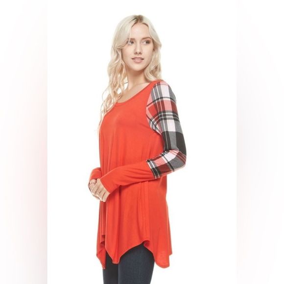 Draped in Style Plaid Top - Picture 3 of 4